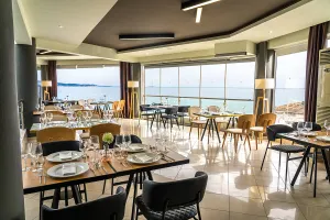 BLUE DREAM PALACE Restaurants