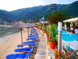 BLUE SEA BEACH HOTEL Pools & Beach