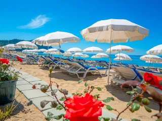 BLUE STAR HOTEL Pools & Beach