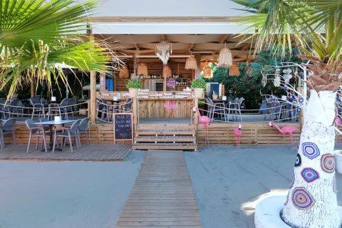 BLUE WAVE SUITE HOTEL Bars