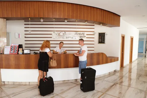 BLUE WAVE SUITE HOTEL Lobby