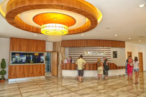 BLUE WAVE SUITE HOTEL Lobby