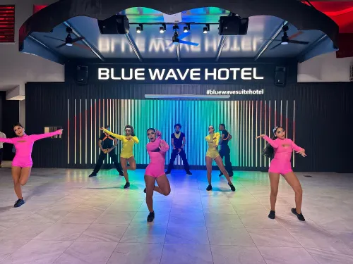 BLUE WAVE SUITE HOTEL Activities
