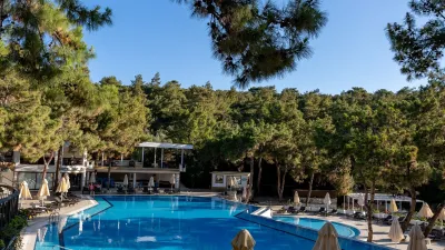 BODRUM PARK RESORT Pools & Beach