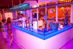 BORA BORA BUTIK HOTEL Bars