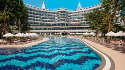 BOTANIK PLATINUM Pools & Beach