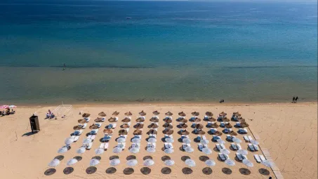 BUYUK BERK HOTEL AND RESORT Pools & Beach