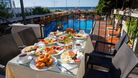 BUYUK BERK HOTEL AND RESORT Restaurants
