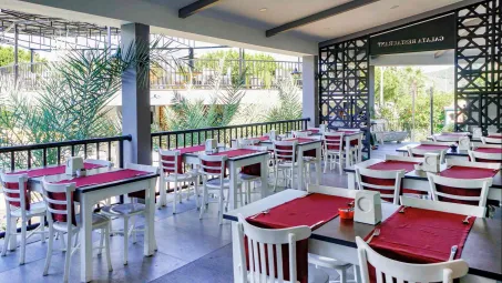 C ISTANBUL HOTEL Restaurants