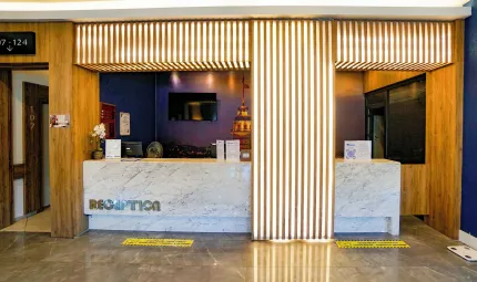 C ISTANBUL HOTEL Lobby