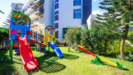 C ISTANBUL HOTEL Activities