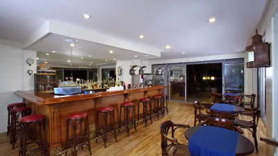 FLEUR BAY RESORT (ex.CACTUS FLEUR BEACH) Bars