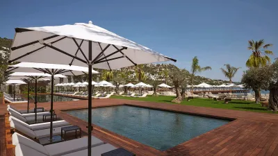 CAJA BY MAXX ROYAL Pools & Beach