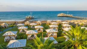 CALISTA LUXURY RESORT Pools & Beach