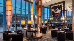 CALISTA LUXURY RESORT Bars