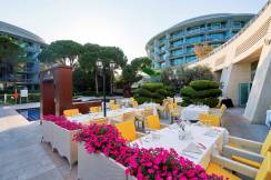 CALISTA LUXURY RESORT Restaurants