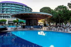 CALISTA LUXURY RESORT Bars