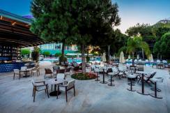 CALISTA LUXURY RESORT Bars
