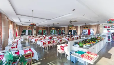 CAN GARDEN BEACH Restaurants