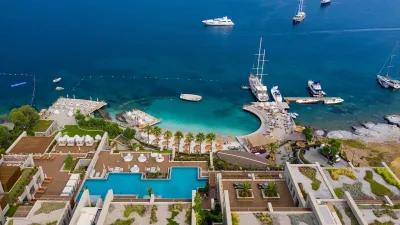 CARESSE A LUXURY COLLECTION RESORT-SPA