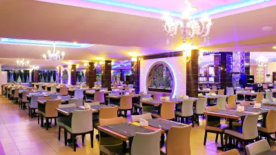 CARETTA BEACH HOTEL Restaurants