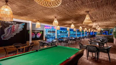 CARETTA BEACH HOTEL Bars