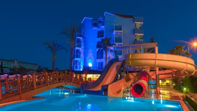 CARETTA RELAX HOTEL Pools & Beach
