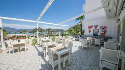 CASA BLANCA BEACH HOTEL 13+ Restaurants