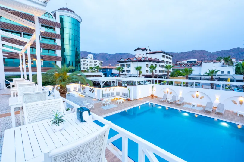 CASA BLANCA BEACH HOTEL 13+ General Images