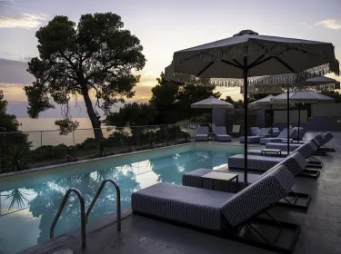 CASA BLOO HOTEL ADULTS ONLY Pools & Beach