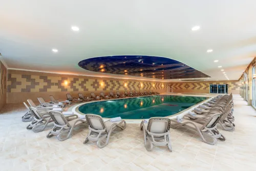 CASA FORA BEACH RESORT Pools & Beach