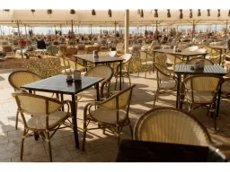 CASTIVAL HOTEL Restaurants