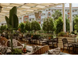 CASTIVAL HOTEL Restaurants