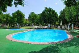 CASTLE PARK HOTEL Pools & Beach