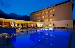 CASTLE PARK HOTEL General Images