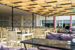 CASTLE PARK HOTEL Restaurants