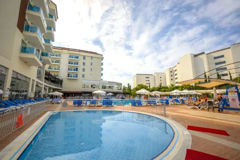 CENGER BEACH RESORT - SPA Pools & Beach