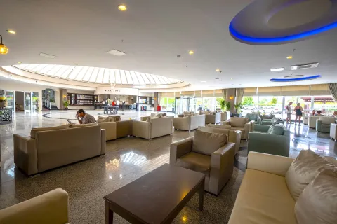 CENGER BEACH RESORT - SPA Lobby