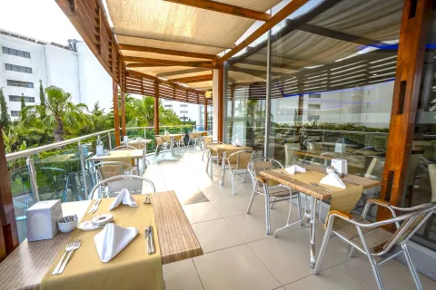 CENGER BEACH RESORT - SPA Restaurants