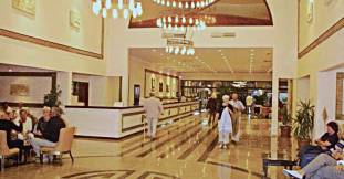 CESARS SIDE (ex. CESARS RESORT HOTEL) Lobby