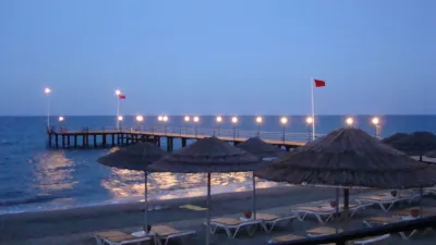 CHAMPION HOLIDAY VILLAGE Pools & Beach