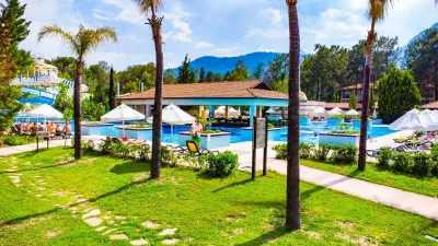 CHAMPION HOLIDAY VILLAGE Bars