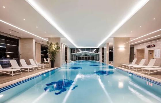 CHARISMA DELUXE HOTEL Pools & Beach