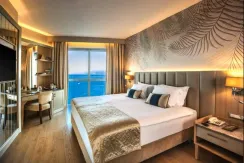 CHARISMA DELUXE HOTEL Rooms