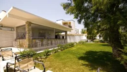 CHARM BEACH HOTEL Bars