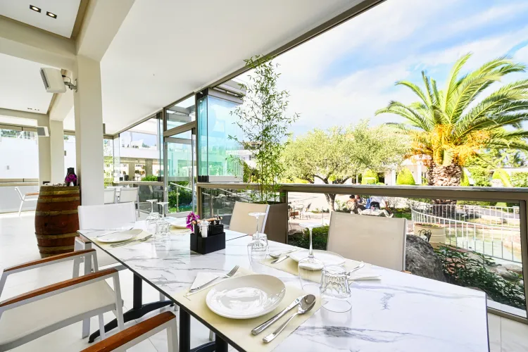 CHROUSSO VILLAGE HOTEL Restaurants