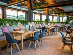 CHUKARA WINE - SPA HOTEL Restaurants