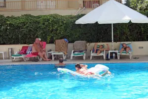 CIHANTURK HOTEL Pools & Beach
