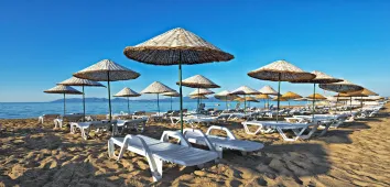 CINAR HOTEL Pools & Beach