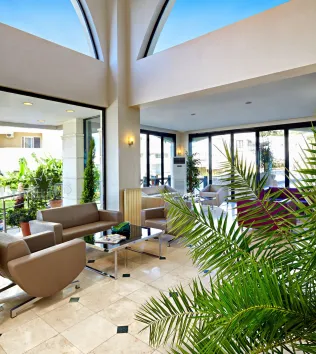 CINAR HOTEL Lobby